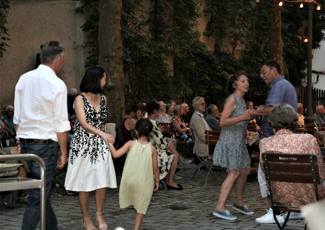 Wundervolles Sommerfest mit Cartouche | Foto: Marianne Stenglein