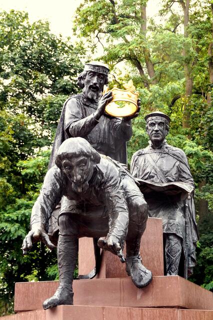 Krönungsszene Heinrich I. - ihm war nach der Überlieferung das Einfangen eines Vogels wichtiger als seine eigene Krönung