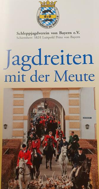 Die meisten hatten keine Ahnung von Schleppjagd. Toni und Sissi Wiedemann klärten auf. | Foto: Horst Zimmer