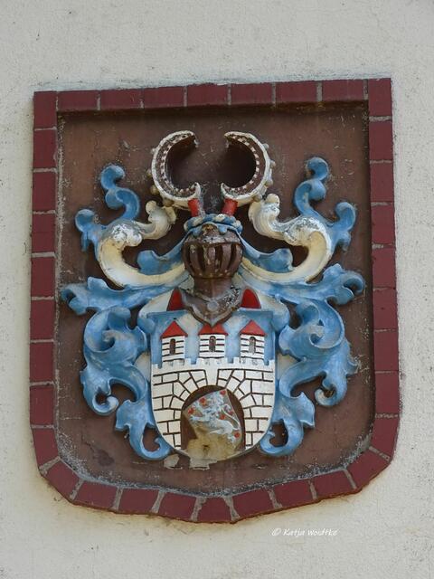 Mühlenmontag

Wasserkraftwerk und Wehr in Oldau - Wappen der Stadt Celle am Wasserkraftwerk

(Foto: Katja Woidtke)