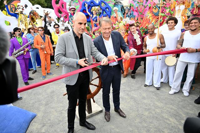 Oberbürgermeister Belit Onay (l.) und Hans Nolte, Geschäftsführer der Hannover Veranstaltungs GmbH, eröffnen das Maschseefest 2023 | Foto: Jens Schade