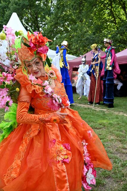 Mit einer bunten Parade wurde das Maschseefest 2023 eröffnet | Foto: Jens Schade