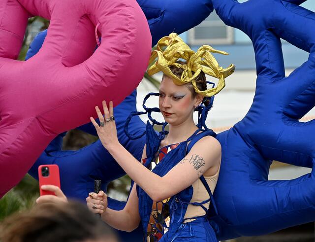 Mit einer bunten Parade wurde das Maschseefest 2023 eröffnet | Foto: Jens Schade