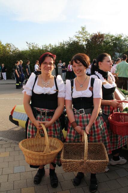 Festliche Damen 2011 | Foto: Erika Buschdorf