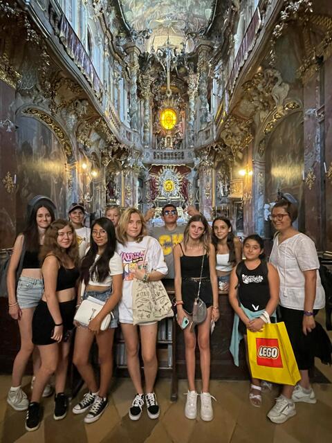 Besuch Jugendgruppe aus Bracciano, Besichtigung Asamkirche München 2023 | Foto: PV Neusäß-Bracciano