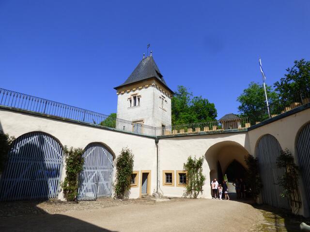 Im Innenhof | Foto: C.  S.