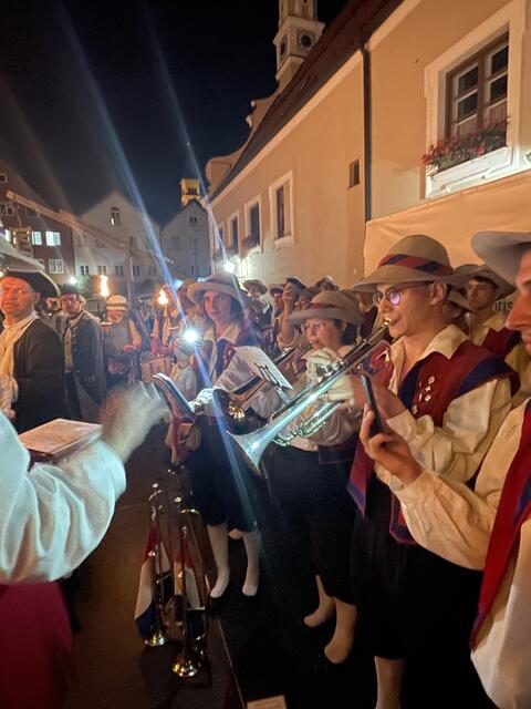 Abschlussfeier am Marienplatz, Trompetenduo der Jugendkapelle: Stefanie Walkmann und Christian Jaumann | Foto: Sabine Schmalfuß