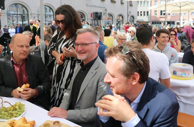 Kulturreferent Jürgen K. Enninger - zweiter von rechts | Foto: Marianne Stenglein