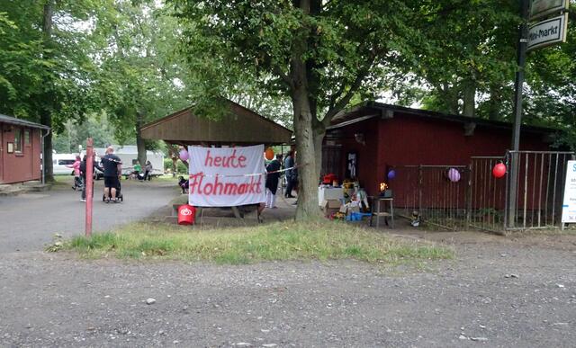 Flohmarkt am Campingplatz Bremer Teich