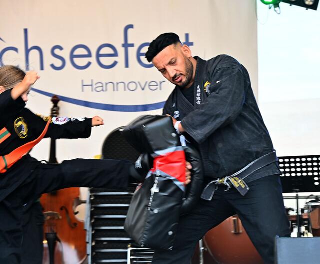 Fußtriotte gehören zum Karatetraining