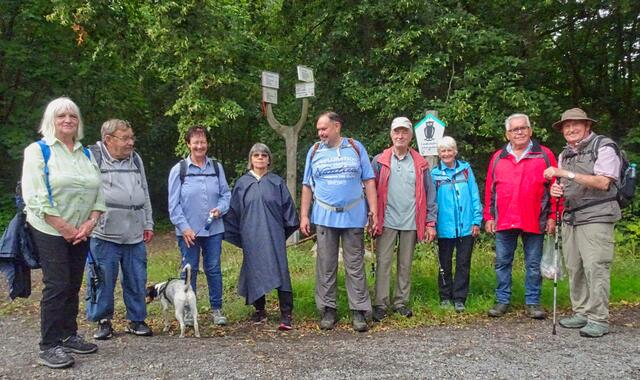 Wandergruppe am Sternhaus