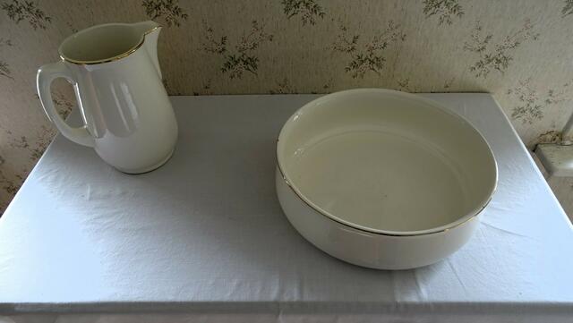 Die Waschstelle im Schlafraum, sozusagen Waschmöglichkeit nur im Zimmer | Foto: Luis Walter