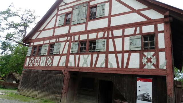 Haus 14
Ein vor dem 30-jährigen Krieg erhalten gebliebenes Haus aus Lauben, welches 1610 errichtet wurde. 
 | Foto: Luis Walter