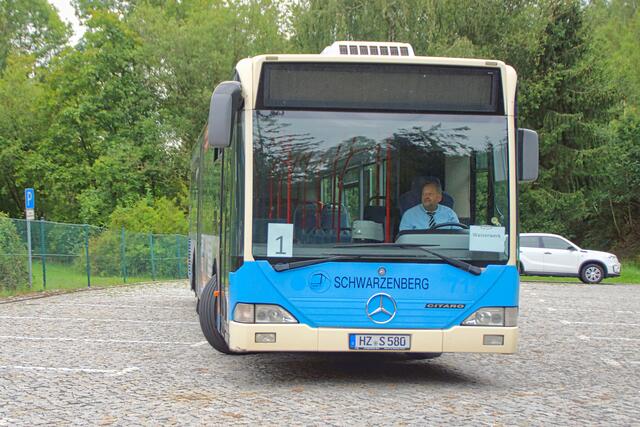 dieser Bus brachte uns vom Blankenburger Hasenwinkel zum Wasserwerk Wienrode