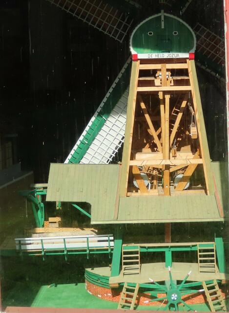 Modell einer Windmühle. | Foto: M. A.