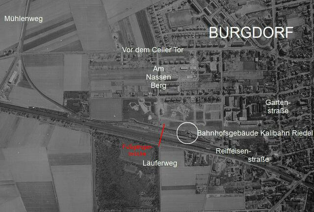 Foto (ca. 40er Jahre) vom ehemaligen Bahnhofsgebäude der Kleinbahn Ridel Hänigsen.
