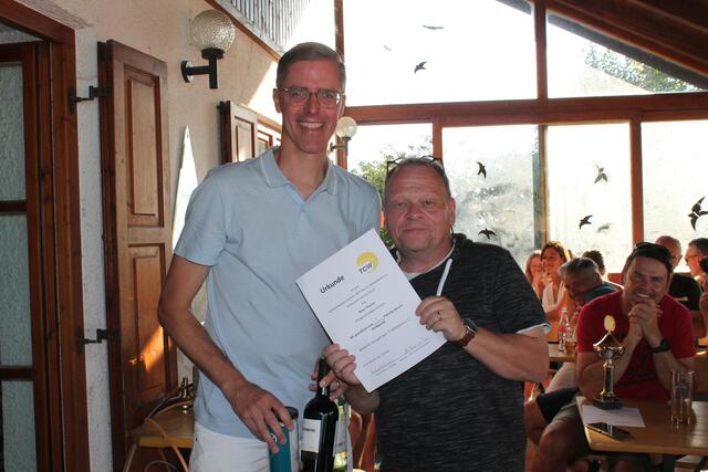 Vereinsmeister 2023 Herren Peter Thurner (links) mit Sportwart Nico Bartelt