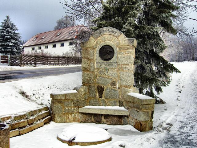 der Friedrichsbrunnen in Friedrichsbrunn, er wurde im Jahre 1925 zur 250 Jahrfeier geschaffen