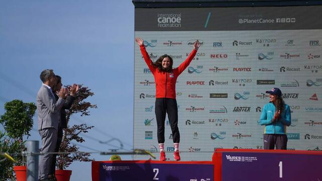 Elena Lilik Kanu Schwaben Augsburg beim Weltcup in Paris bekommt sie für Ihre Leistungen der gesamten Weltcup Saison 2023 über auf den zweiten Platz | Foto: Uta Büttner