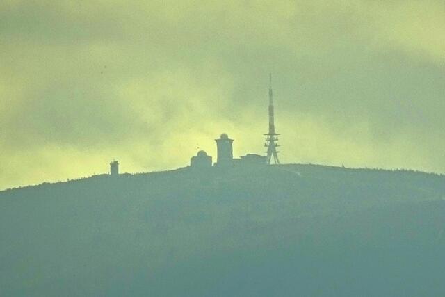 Brocken im Gegenlicht