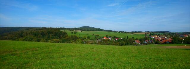 Blick auf Oberdielbach und den Katzenbuckel | Foto: Shima Mahi