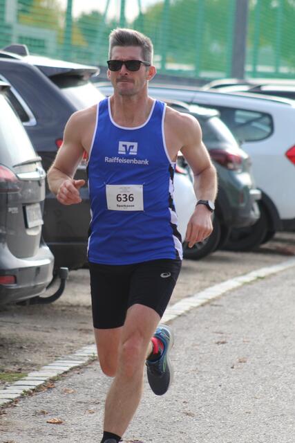 Mehrkämpfer Tobias Anton bei der Vorbereitung auf neue Ziele in Rain flott unterwegs