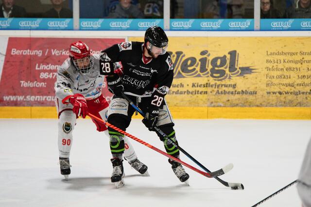 In bisher acht Partien erzielte Mika Reuter schon 10 Scorerpunkte. | Foto: Dietmar Ziegler