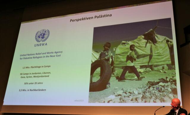 Foto von der Präsentation | Foto: Marianne Stenglein