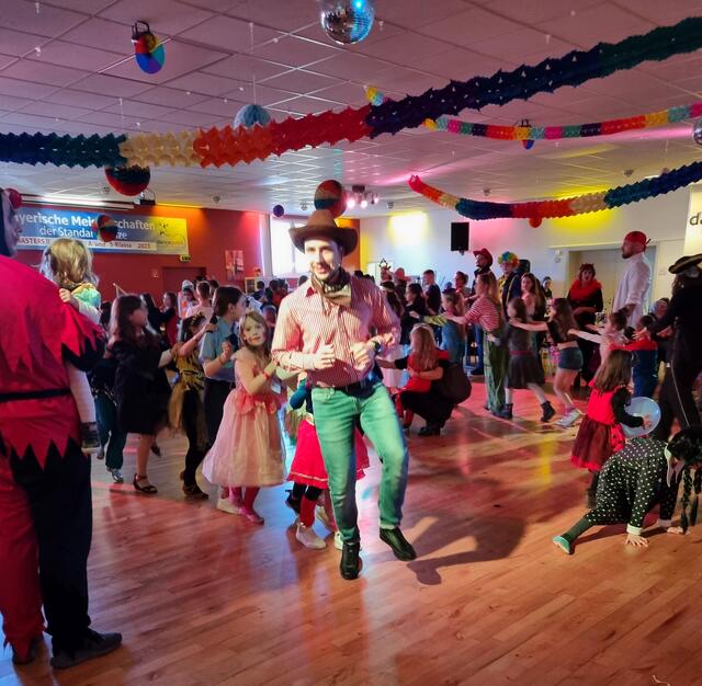 Kinderfaschingsparty im dancepoint