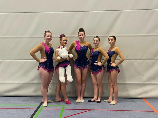 Die Gymnastinnen der P7 durften sich über den hervorragenden 3. Platz freuen