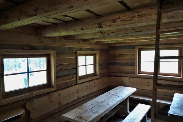 Blick in die Kapitelsberg Hütte