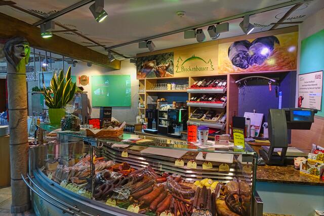 Wurst- und Fleischtheke beim Brockenbauer Thielecke