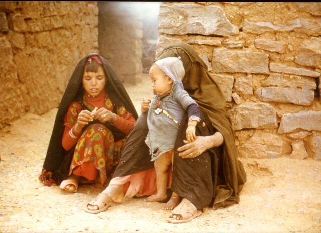 Andere Berber leben in Merzouga, unweit der Sandwüste.