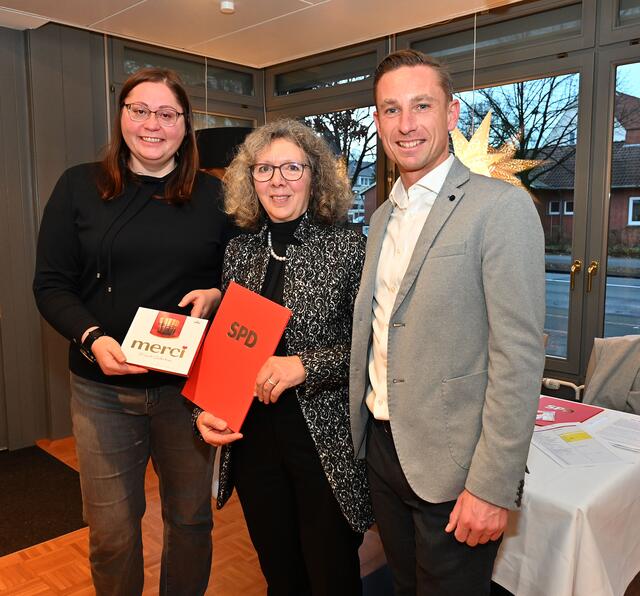v.l.: Anja Schollmeser, Christine Ranke-Heck und Angelo Alter