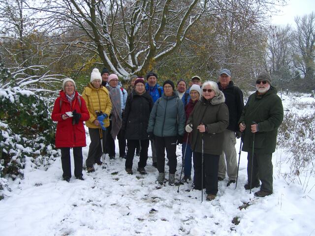 Wandern durch die Winterlandschaft