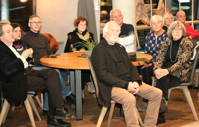 Augsburg International e.V. lud zum Nikolaus-Empfang ein.  | Foto: Marianne Stenglein