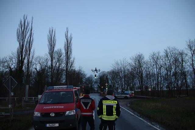 Schulenburg -Lauenstadt: zur Aufklärung setzt die Feuerwehr die Drohne der Regionsfeuerwehr, BA III, ein