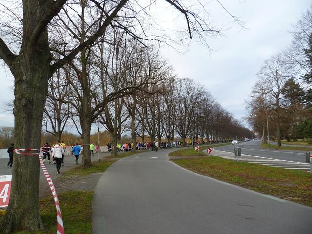 Zieleinlaufgerade.
