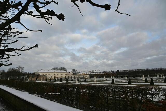 Überschwemmungen im Großen Garten Herrenhausen (Foto: Katja Woidtke)

Blick von der Aussichtsterrasse Richtung Schloss | Foto: Katja Woidtke