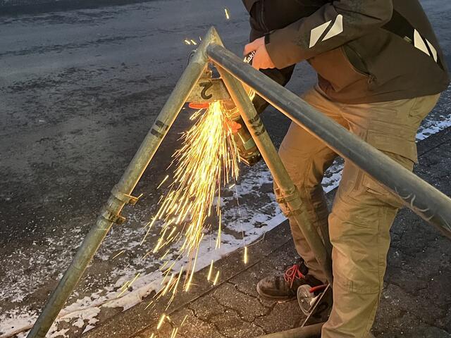 Manchmal fliegen auch die Funken, neue Rolle müssen an die Türme.