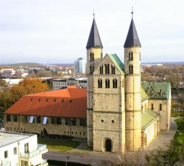 So auch auf das Kloster "UNSER LIEBEN FRAUEN" mit Kirche, das ich auch noch anschließend besuchte...