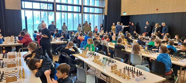 Start beim Jugend-Rapid-Schach-Turnier in der Königsbrunner MartiX