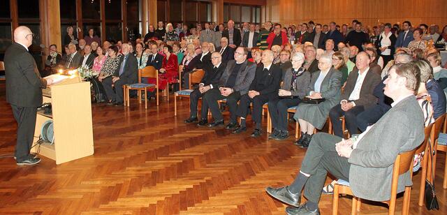 Mehr als 250 Gäste folgten der Einladung zum Meitinger Neujahresempfang  | Foto: Peter Heider