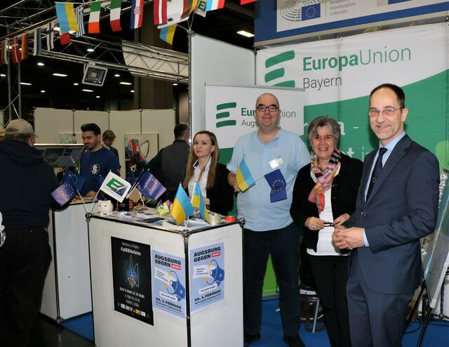 Europa Union Messestand , ganz rechts Thorsten Frank | Foto: Marianne Stenglein