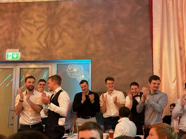 Ausgelassende Stimmung beim Ball des Sports
