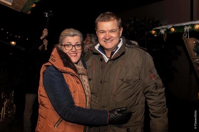 Friedberg karitativ - Seit 2017 organisieren Ulrike Sasse-Feile und Tom Treffler  ehrenamtlich den Karitativer Friedberger Christkindlmarkt  | Foto: FSeventfoto