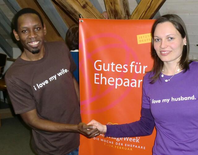 Eines der Ehepaare, die die MarriageWeek durch ein Foto unterstützen. (Verwendung mit freundlicher Genehmigung)  | Foto: Archiv des Landsberger MarriageWeek-Forums