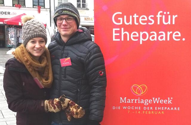 Eines der Ehepaare, die die MarriageWeek durch ein Foto unterstützen. (Verwendung mit freundlicher Genehmigung)  | Foto: Archiv des Landsberger MarriageWeek-Forums