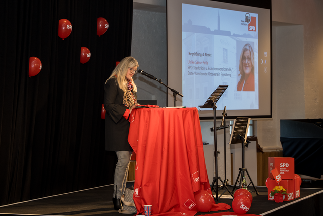 Neujahrsempfang der SPD Friedberg/Bayern - Ansprache SPD-Vorsitzende Ulrike Sasse-Feile | Foto: FSeventfoto