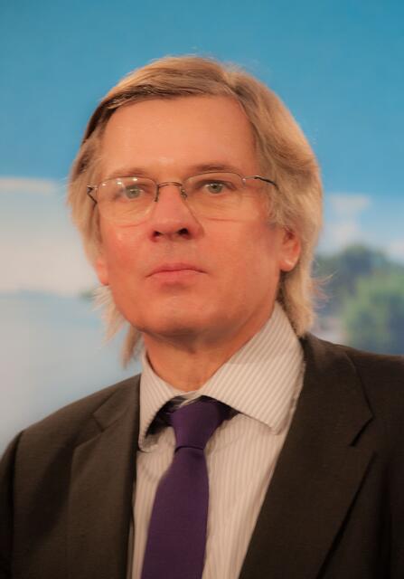 Hoffentlich irre ich mich nicht: Hartmut Möllring, damals Finanzminister.